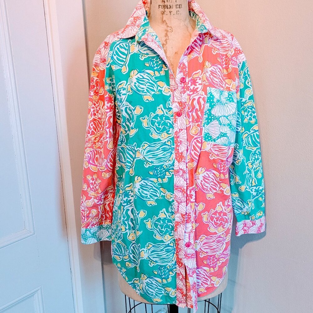 M Lily Pulitzer White Label Vintage Sea Turtle Shell Button Up Long Sleeve Top